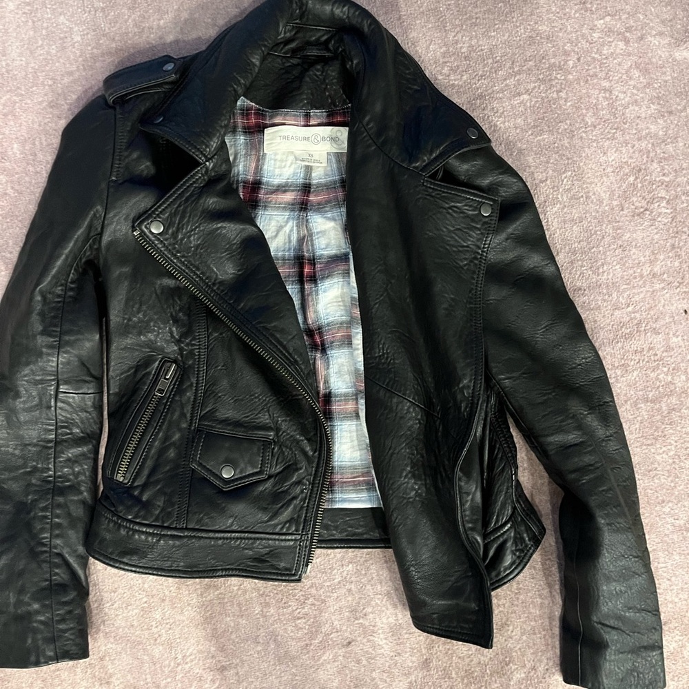 Treasure & Bond Real Leather Womens Moto Jacket